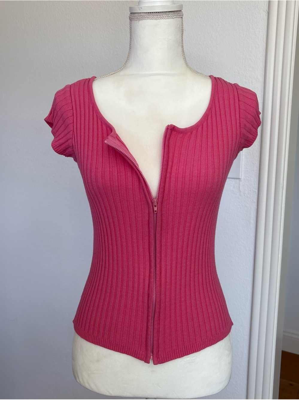 Ribbed Zip-Front Women's Top in Fuchsia